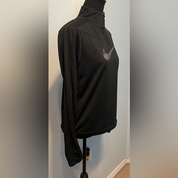 Nike Dri-Fit Women's Quarter Zip Swoosh Black Long Sleeve Top EUC - Picture 4 of 7